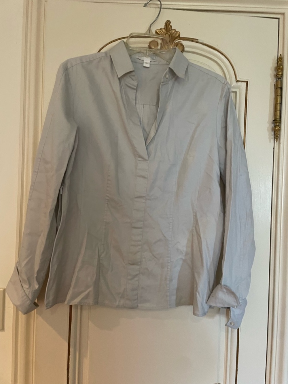 Classic women’s Hugo BOSS Light Gray Button-Front Shirt Size M